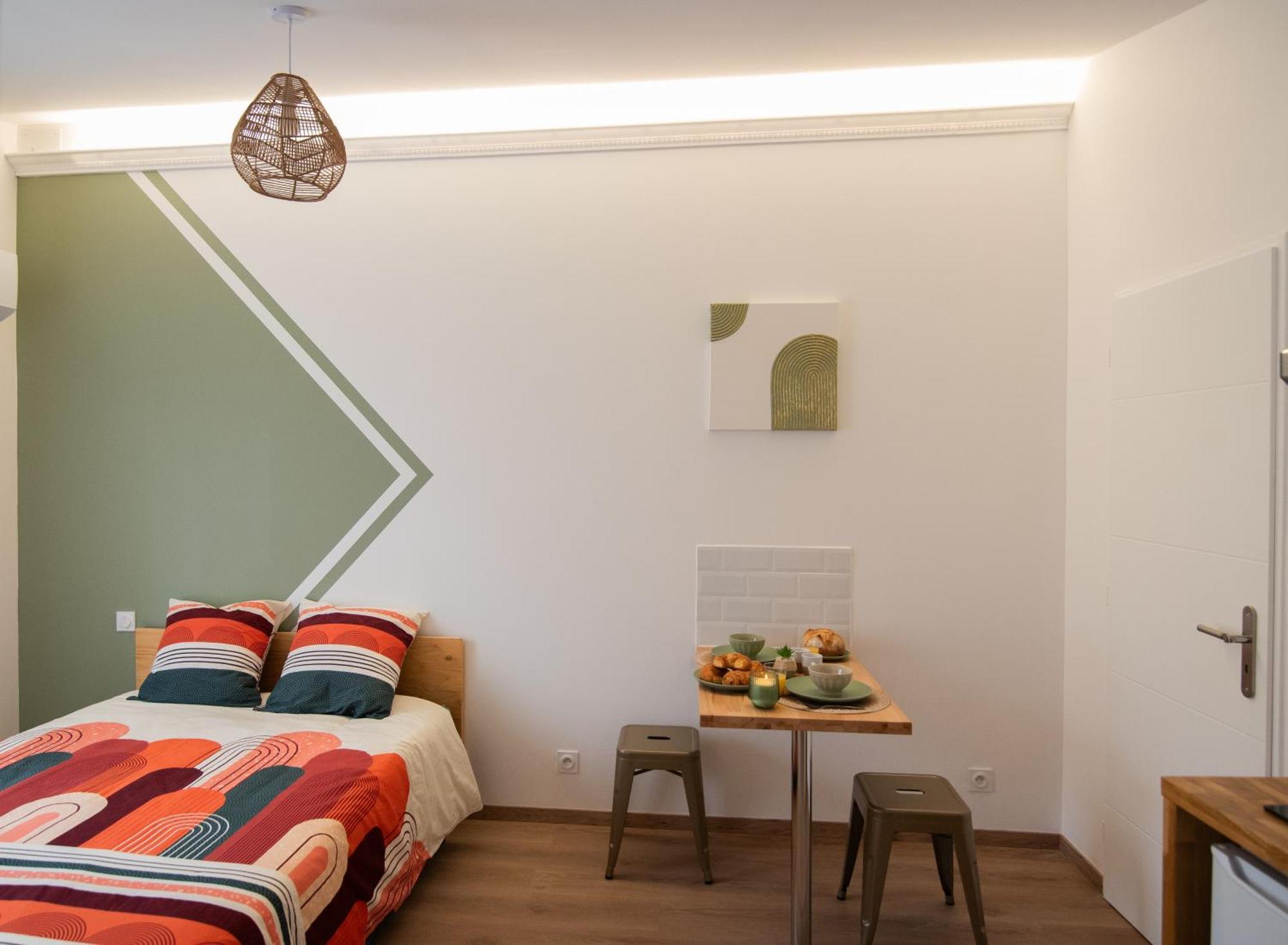 Tout Confort ! Ville, Climatisation, Parking, Wifi, Calme, Tv Carcassone Exterior photo