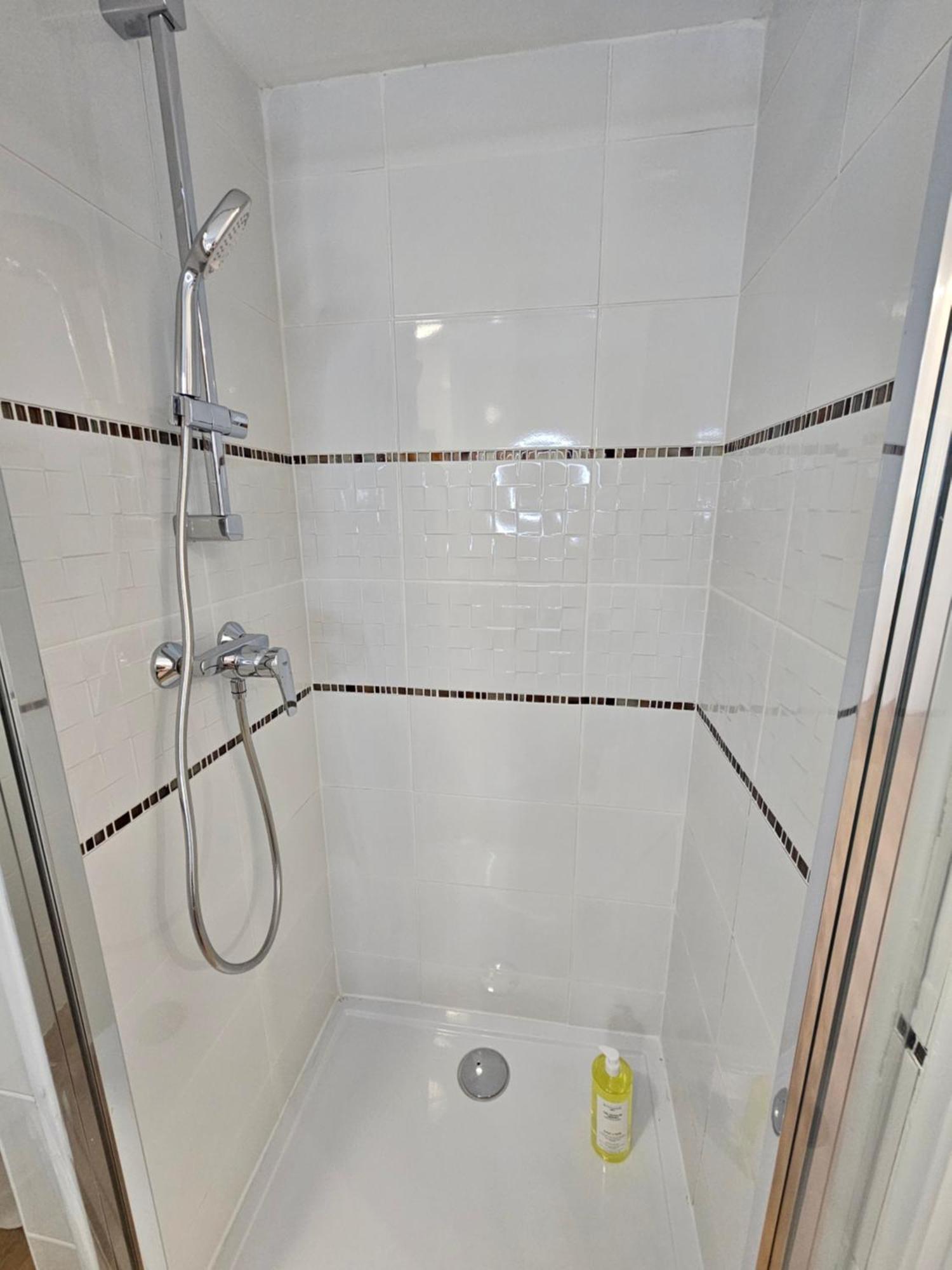 Tout Confort ! Ville, Climatisation, Parking, Wifi, Calme, Tv Carcassone Exterior photo
